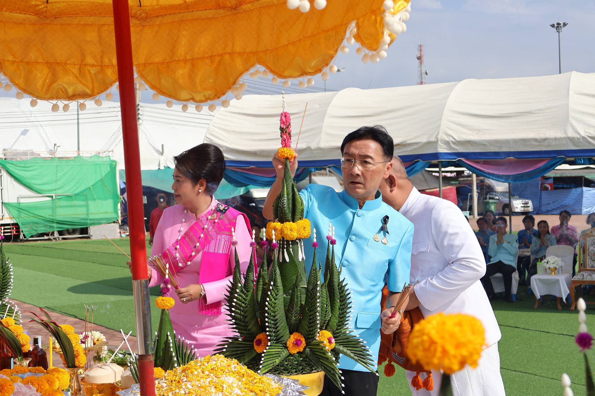 title - ส.ป.ก.ยโสธร ร่วมพิธีทำบุญตักบาตร พิธีบวงสรวงพระบรมราชานุสาวรีย์รัชกาลที่ 5 พิธีวางขันหมากเบ็งและพิธีบวงสรวงพระสุนทรราชวงศา (สิงห์) เพื่อความเป็นสิริมงคลเนื่องในโอกาสวันสถาปนาจังหวัดยโสธร และการจัดงานกาชาด ประจำปี พ.ศ.2569